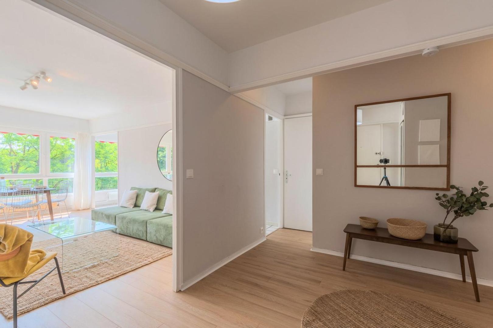 Spacious 3 Bedroom Apartment & Private Parking! Lambersart エクステリア 写真