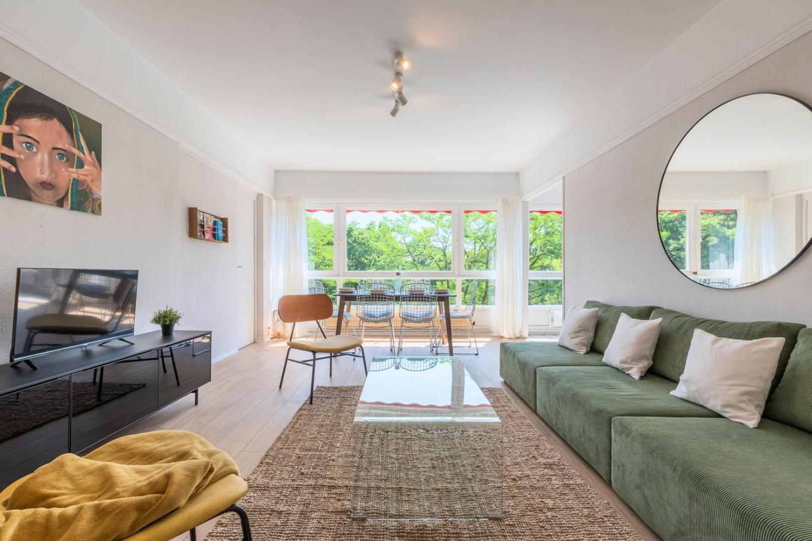 Spacious 3 Bedroom Apartment & Private Parking! Lambersart エクステリア 写真
